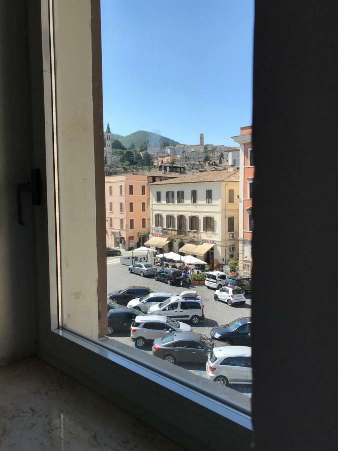 Centralhouse Spoleto Buitenkant foto