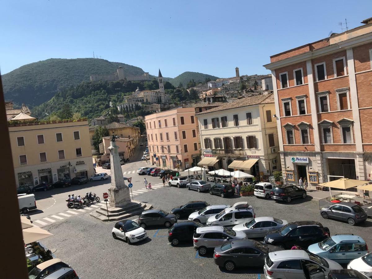 Centralhouse Spoleto Buitenkant foto
