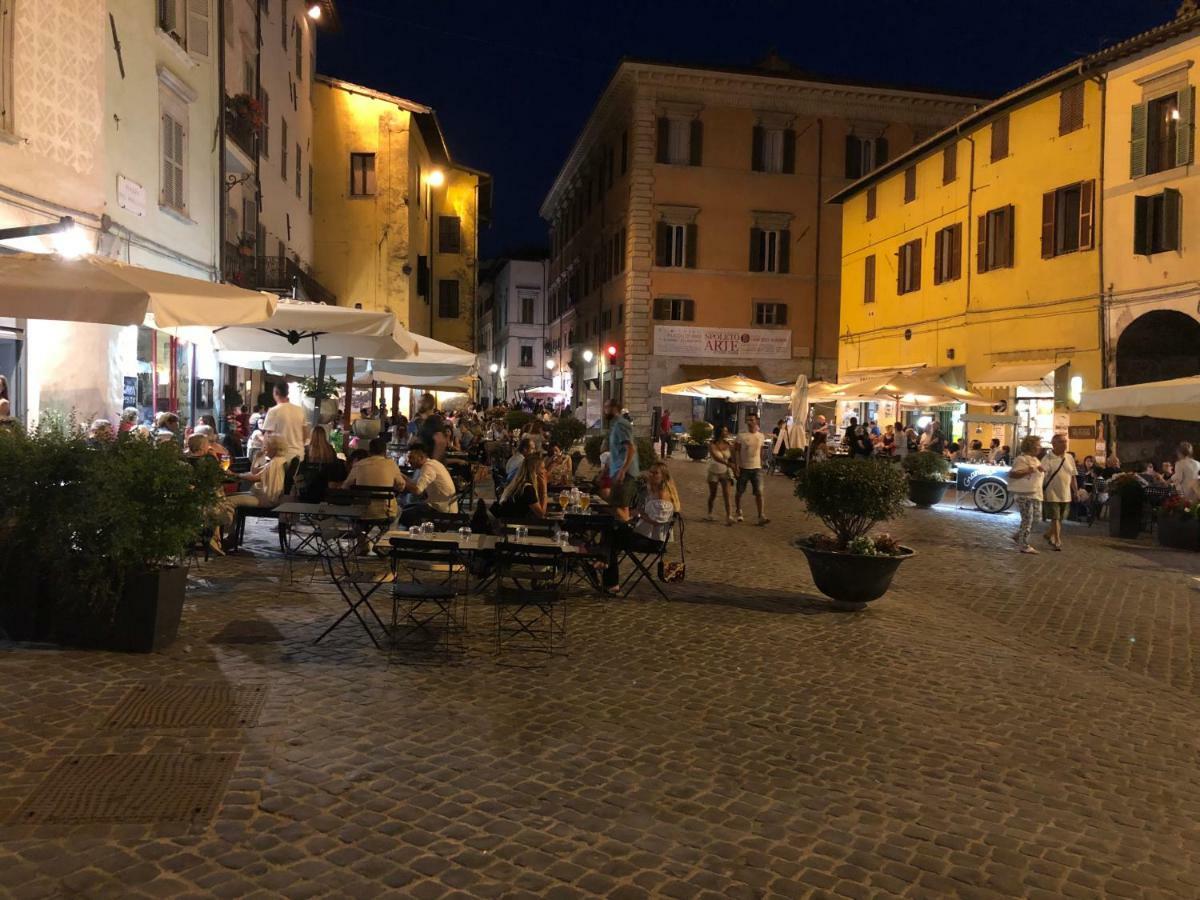 Centralhouse Spoleto Buitenkant foto